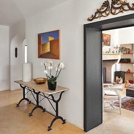 Holiday home Lintimiste