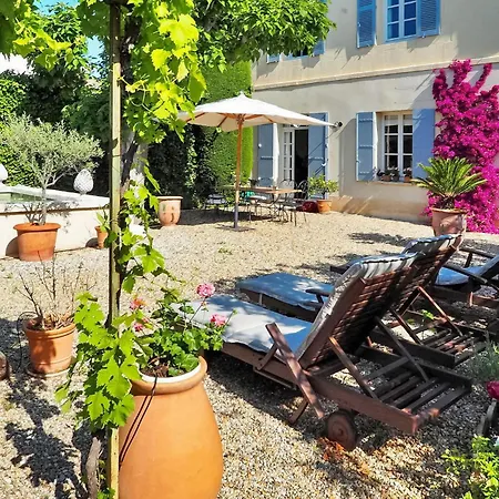 Lintimiste Holiday home Paradou